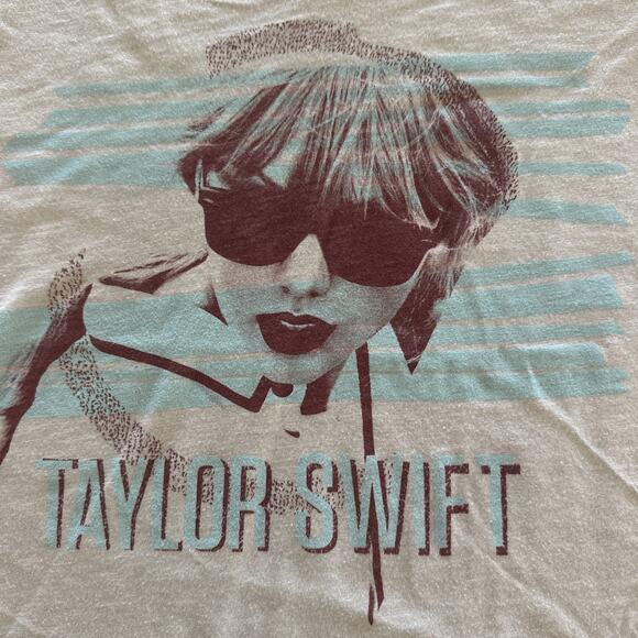 Taylor Swift Tour Shirt Small V Neck Fitted Short Sleeve Eras Y2K Fit - Picture 1 of 4